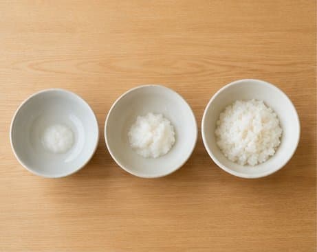 How Much Should a Baby Eat? Portions and the Milk-to-Solids Balance by Stage